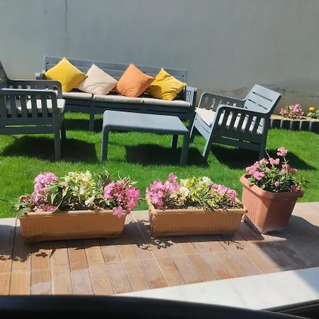 Esse Garden House - With The Garden Special For *